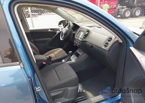 2017 Volkswagen Tiguan 2.0T/2.0T S z USA, uszkodzony, nr VIN WVGBV7AX7HK047472